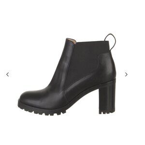 Excellent Condition Christian Louboutin Marchacroche Chelsea Bootie Size 9